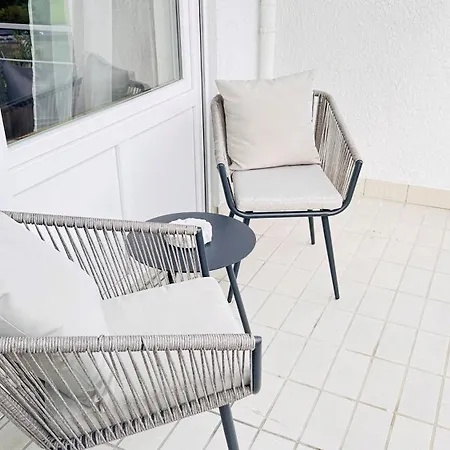 Modernes Im Nordschwarzwald 아파트